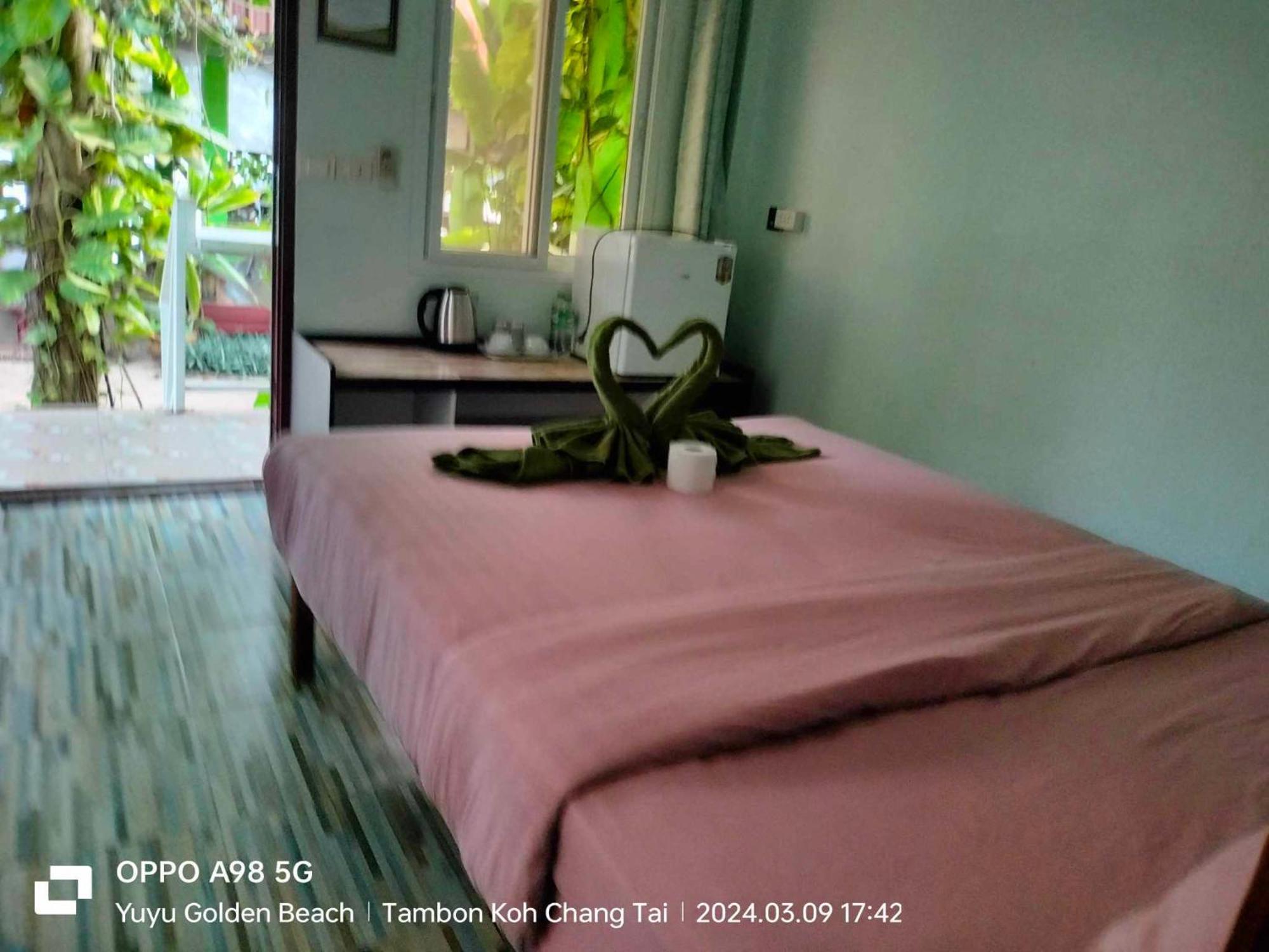 Yuyu Golden Beach Koh Chang Kamer foto
